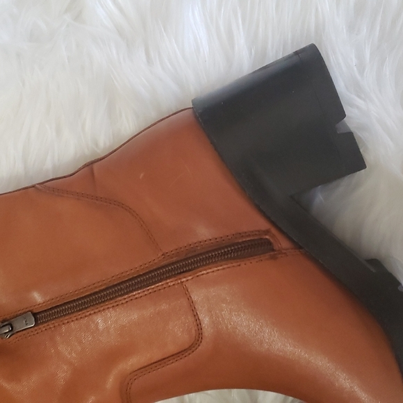 BNIB Steve Madden Gyrate Cognac Boots - Picture 5 of 8